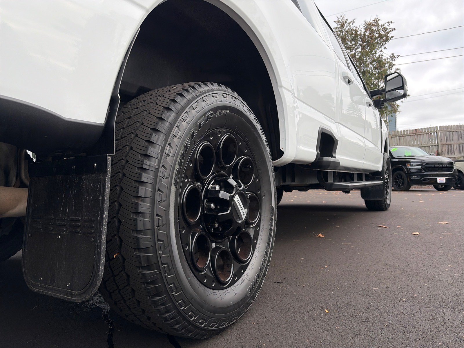 Used 2023 Ford F250 Lariat w/ Sport Appearance Package AWD/4WD image 7