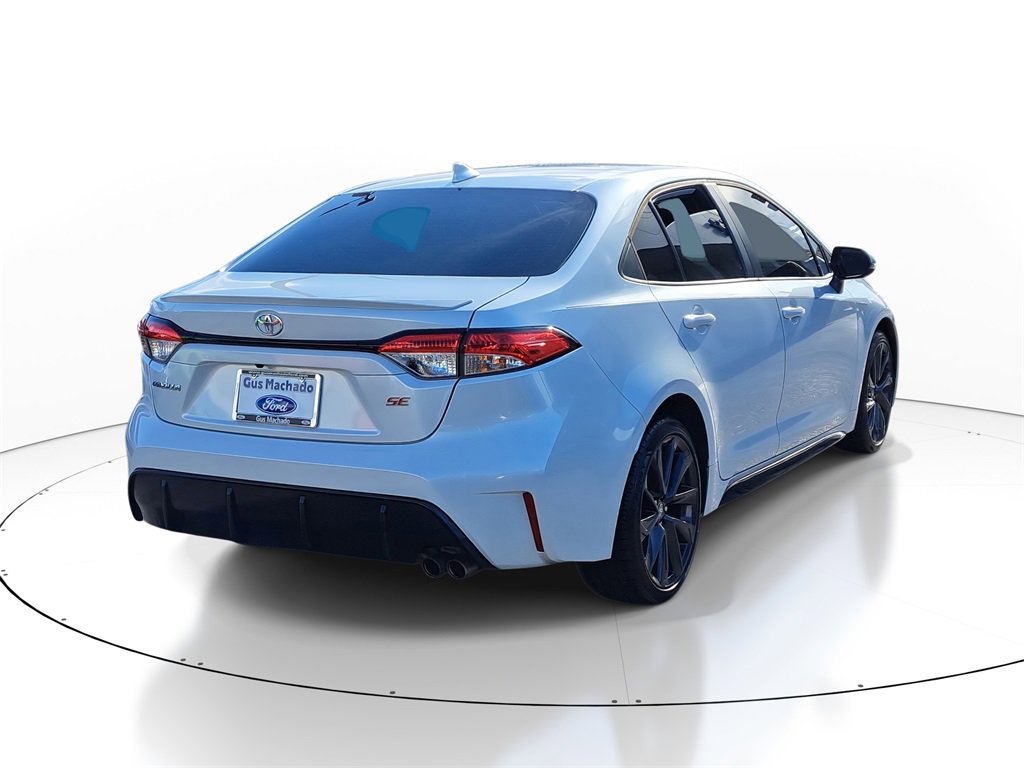 Used 2023 Toyota Corolla SE image 4