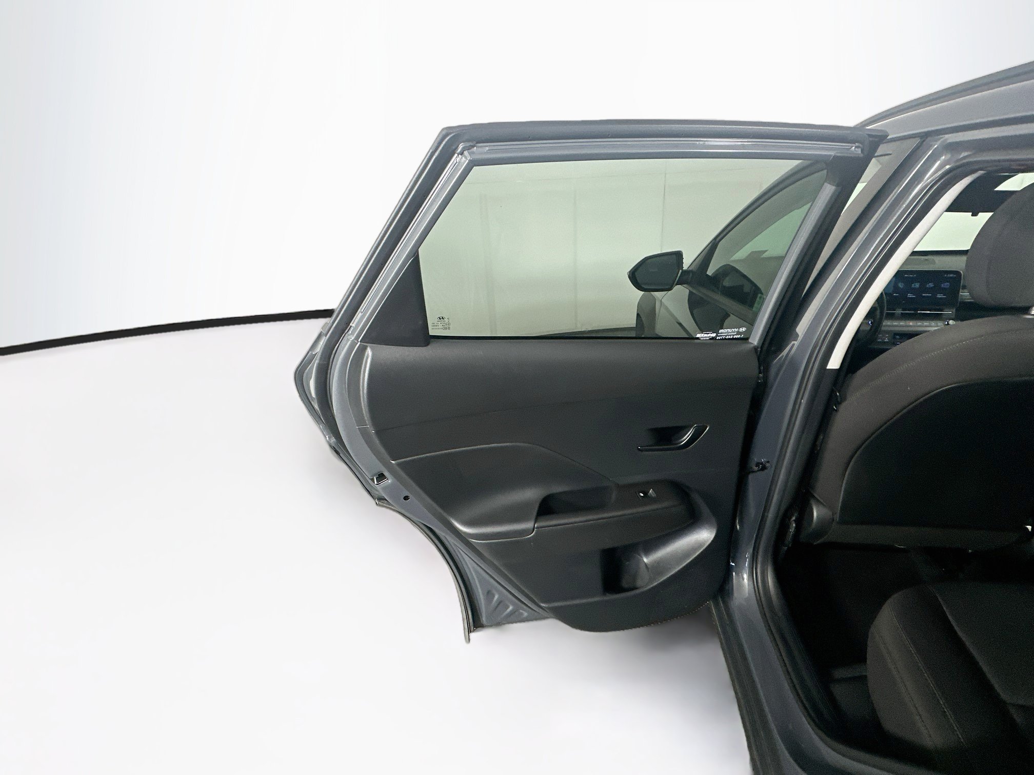 Used 2025 Hyundai Kona SEL AWD/4WD image 25
