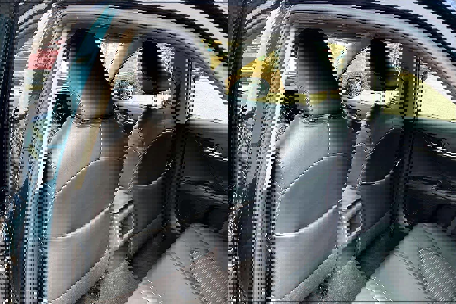 Certified 2021 Toyota Camry SE w/ Convenience Package image 43