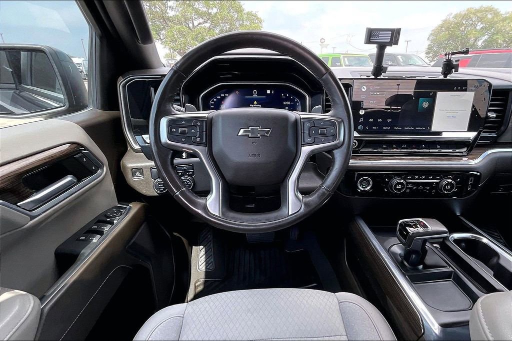 Used 2022 Chevrolet Silverado 1500 RST RWD image 8