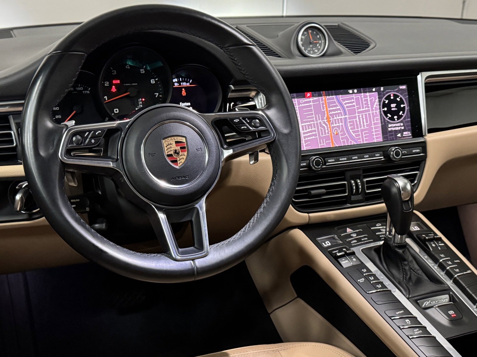 Used 2019 Porsche Macan Base image 35