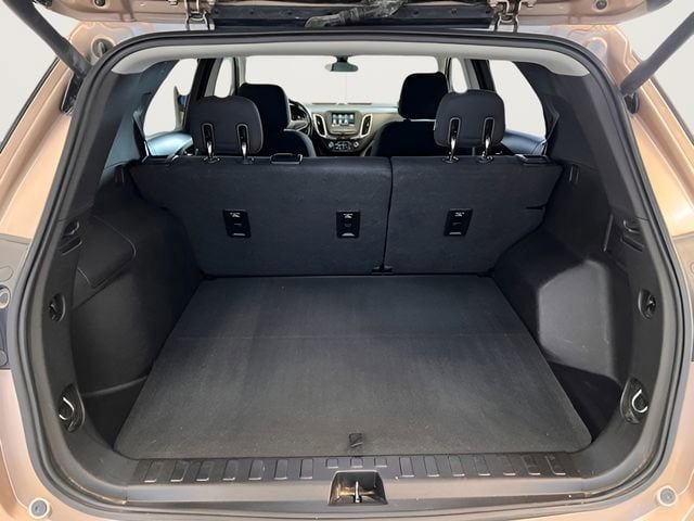 Used 2019 Chevrolet Equinox LT FWD image 8