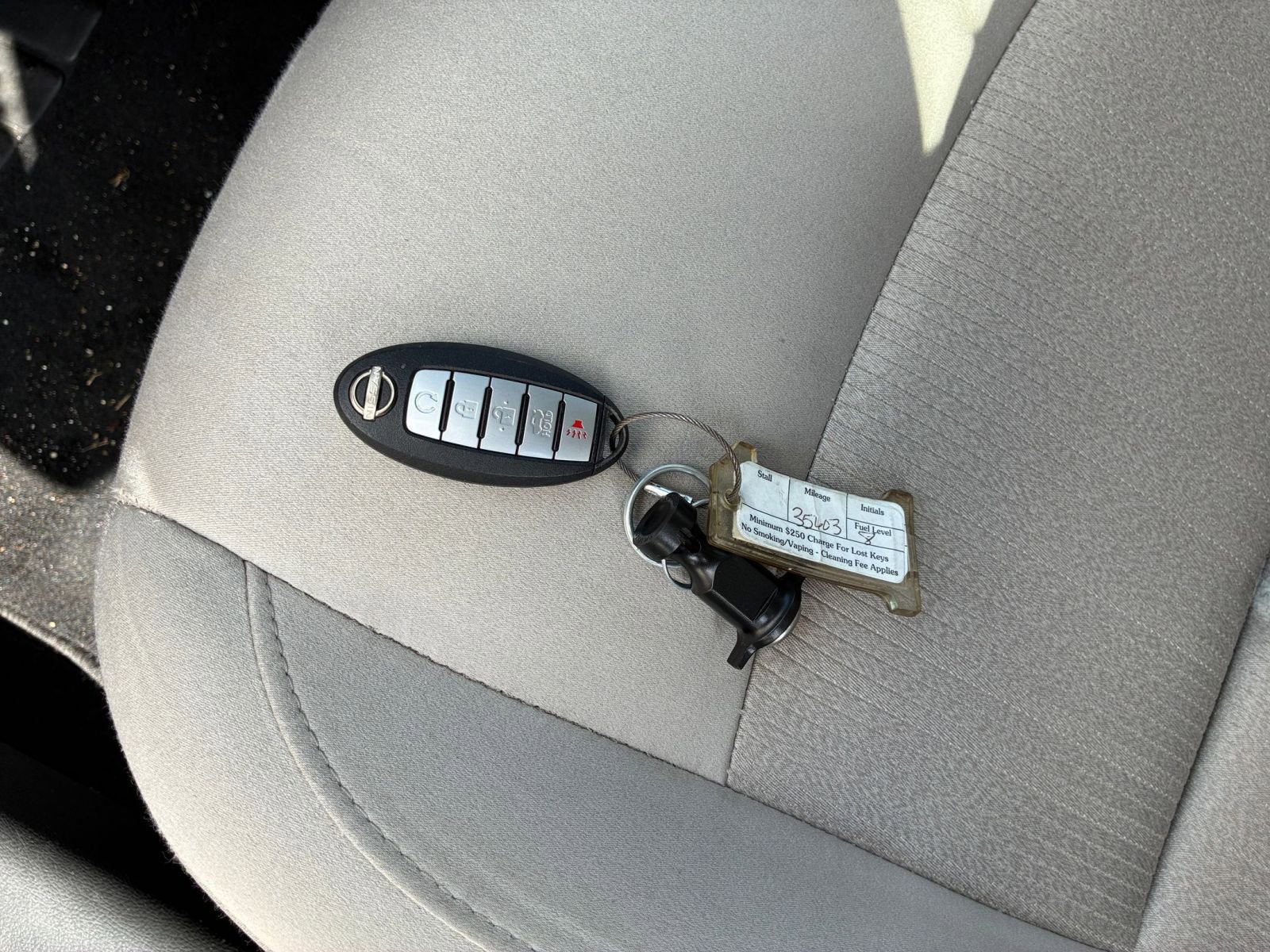 Used 2025 Nissan Altima 2.5 SV FWD image 17