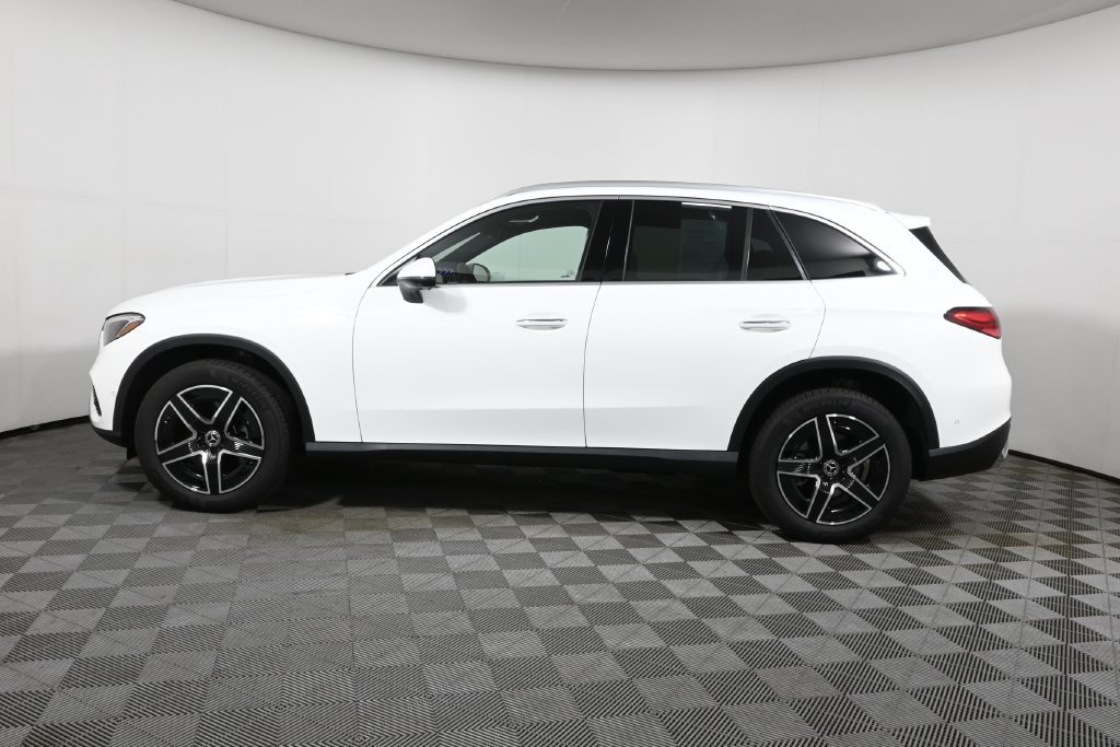 Certified 2026 Mercedes-Benz GLC 300 4MATIC image 2