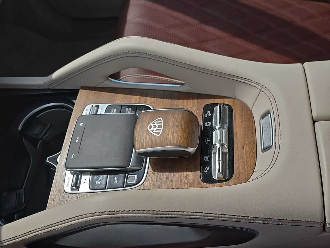 Used 2025 Mercedes-Benz Maybach GLS 600 4MATIC image 18