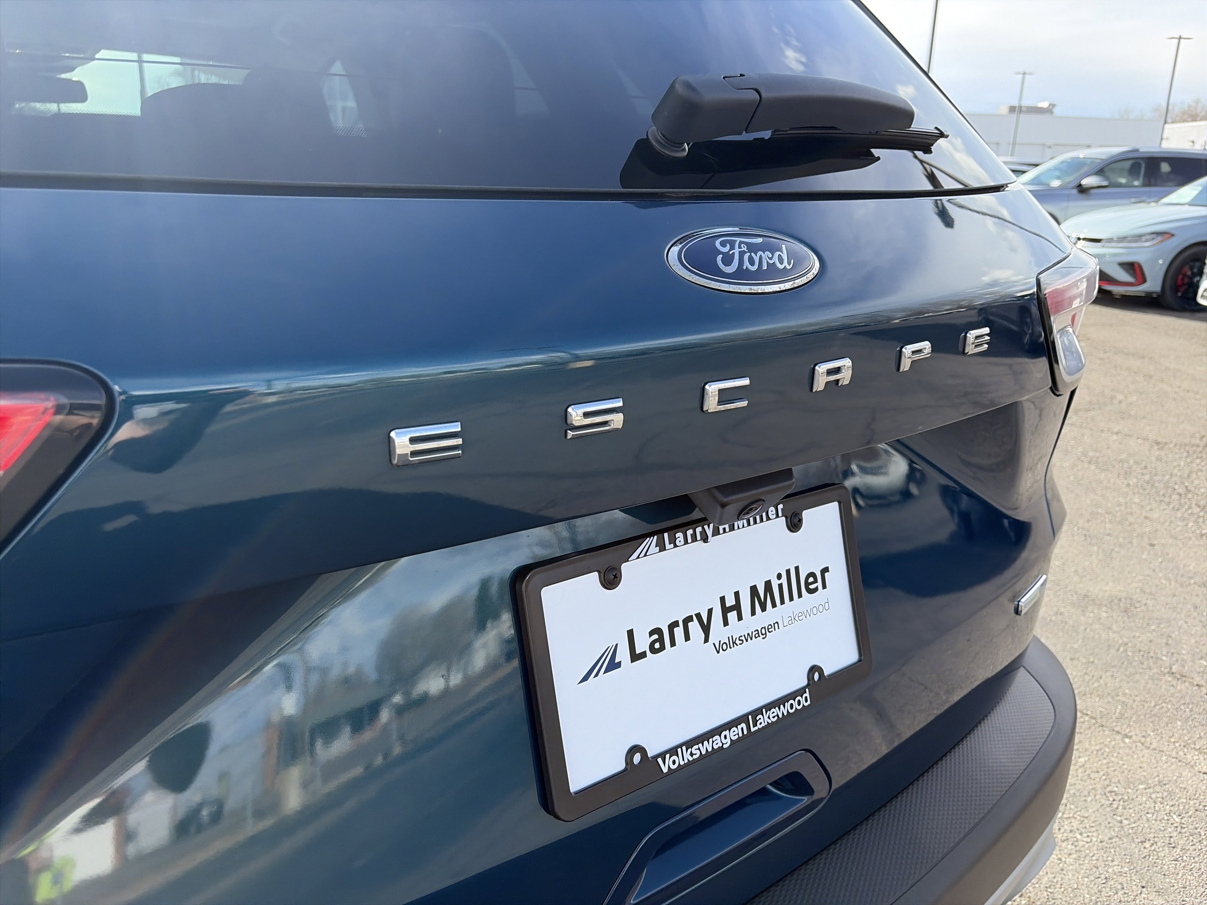 Used 2020 Ford Escape Titanium image 27