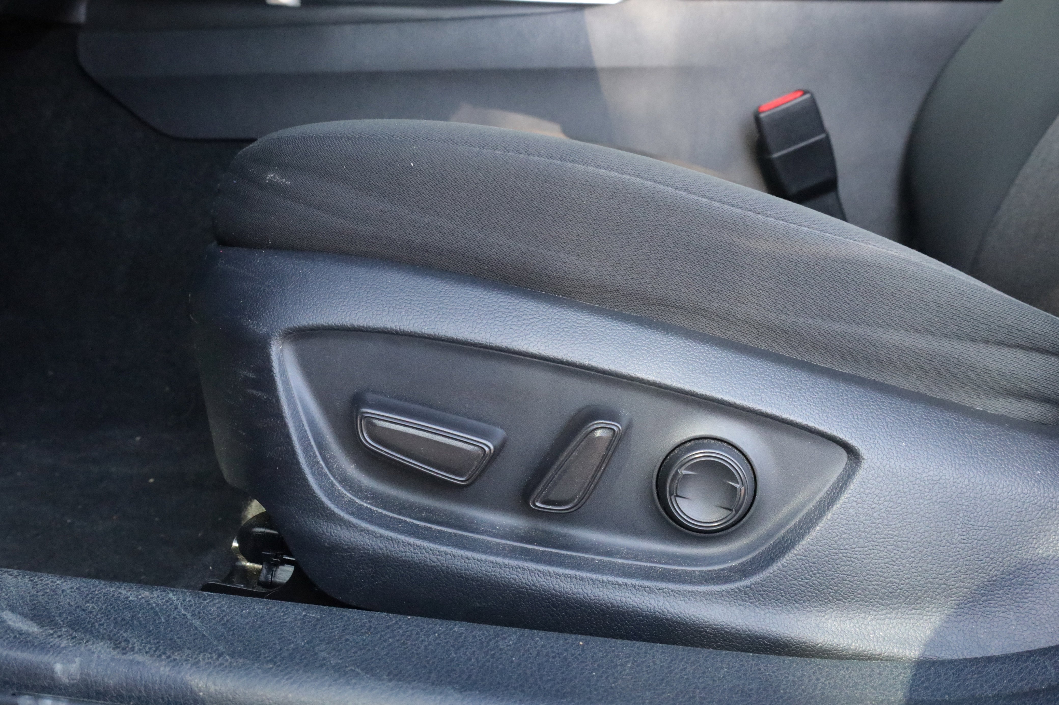 Used 2024 Toyota Camry LE FWD image 16