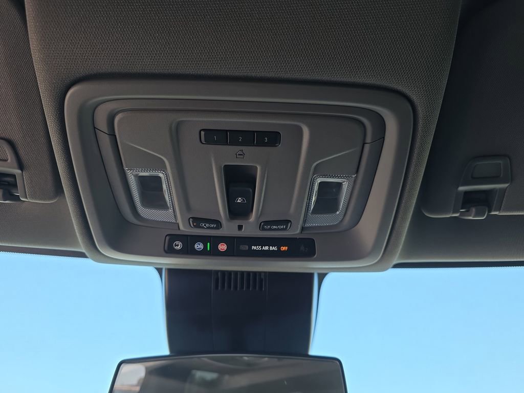 Used 2025 Chevrolet Silverado 1500 RST image 27