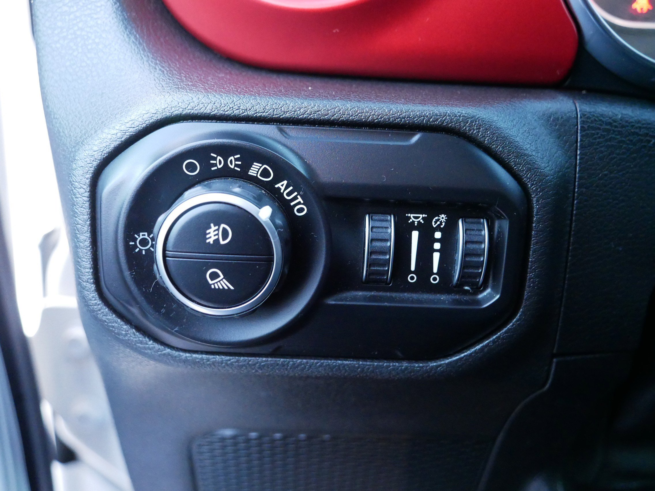 Used 2020 Jeep Gladiator Rubicon image 26