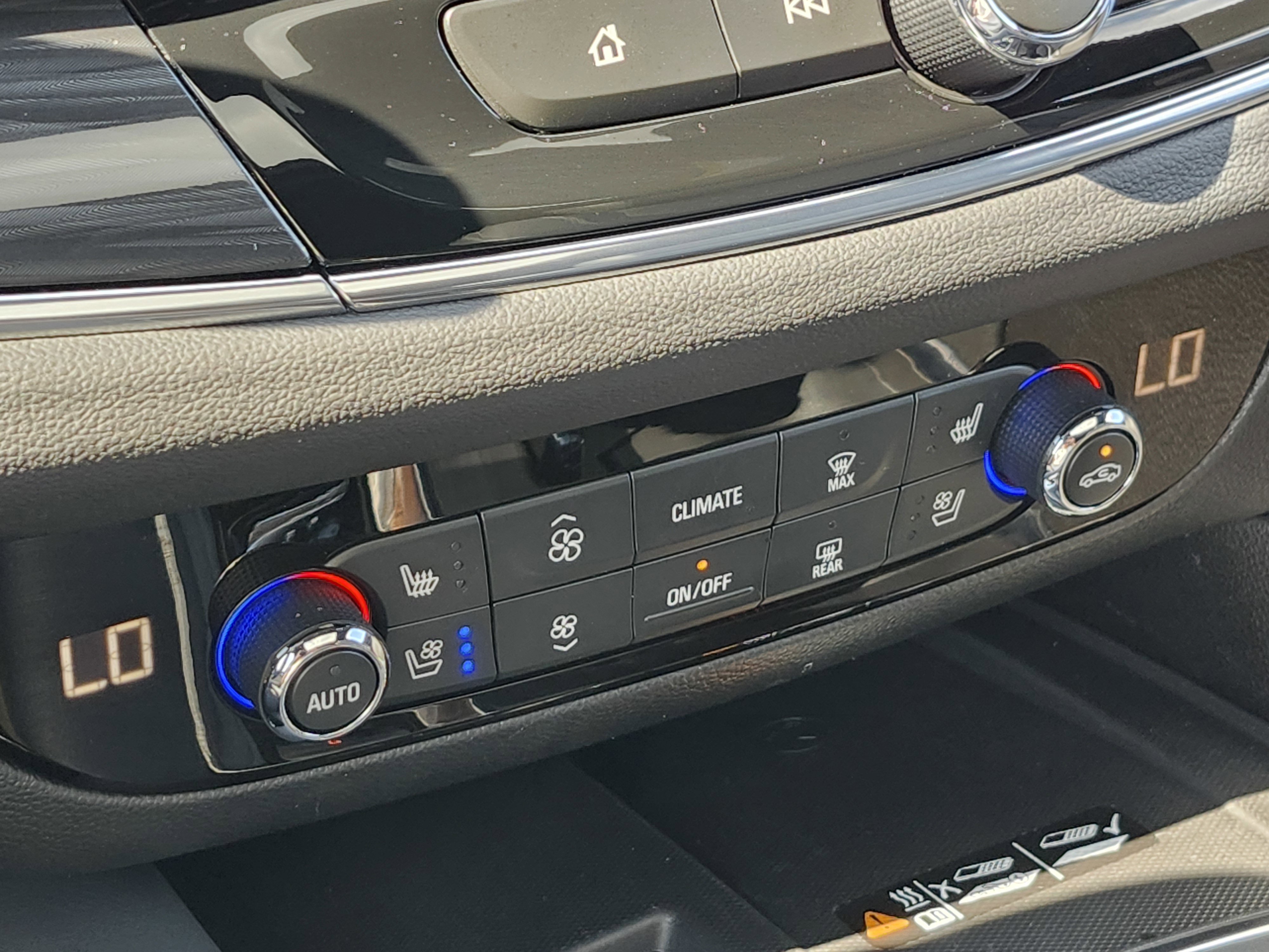 Used 2023 Buick Enclave Premium w/ Experience Buick Package image 31