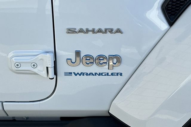 Used 2023 Jeep Wrangler Unlimited Sahara w/ Cold Weather Group image 9