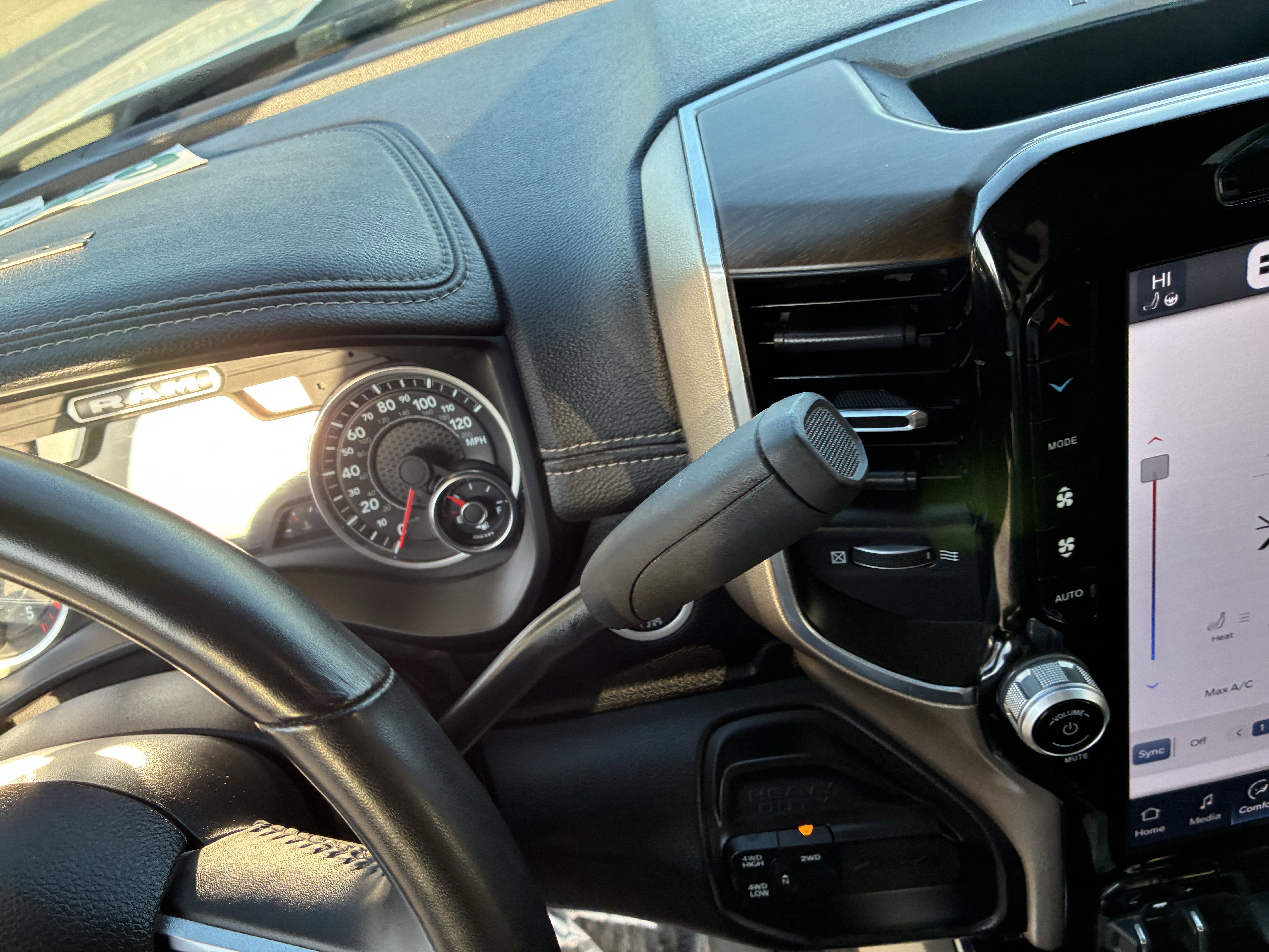 Used 2024 RAM 2500 Laramie image 19