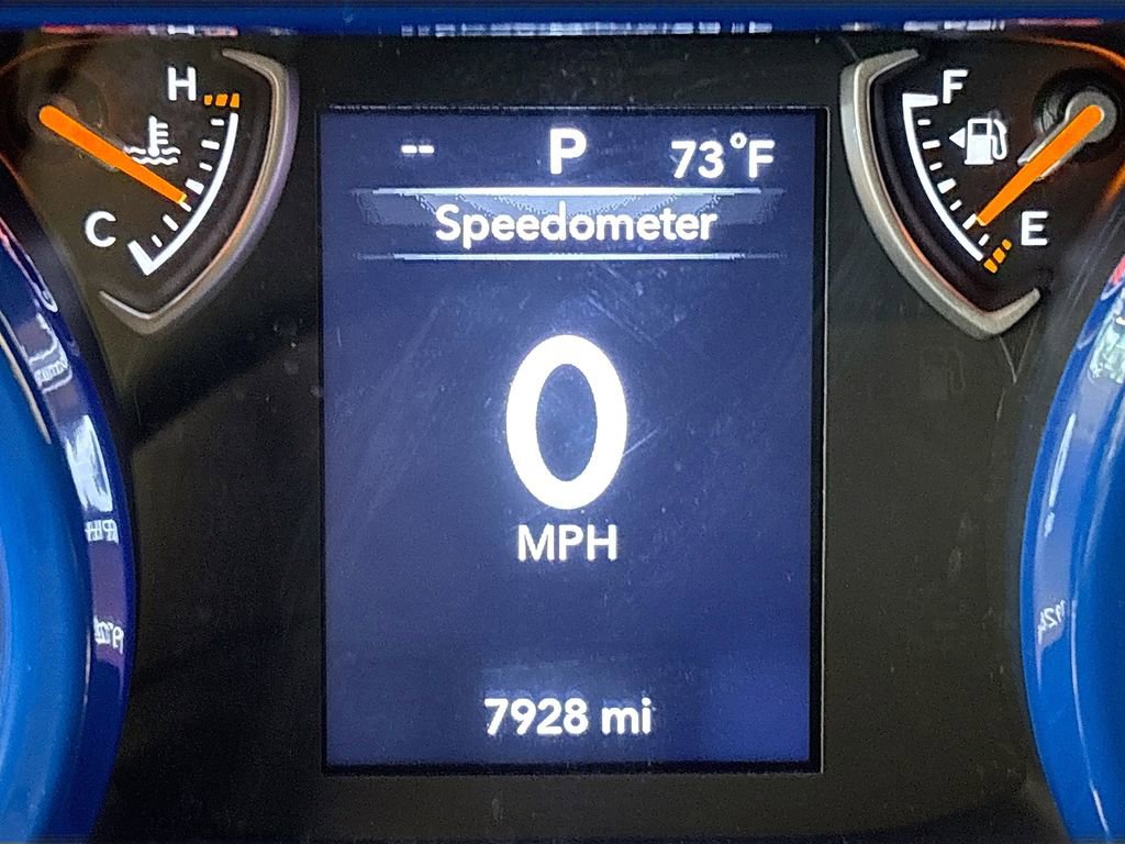 Used 2025 Jeep Gladiator Sport image 11