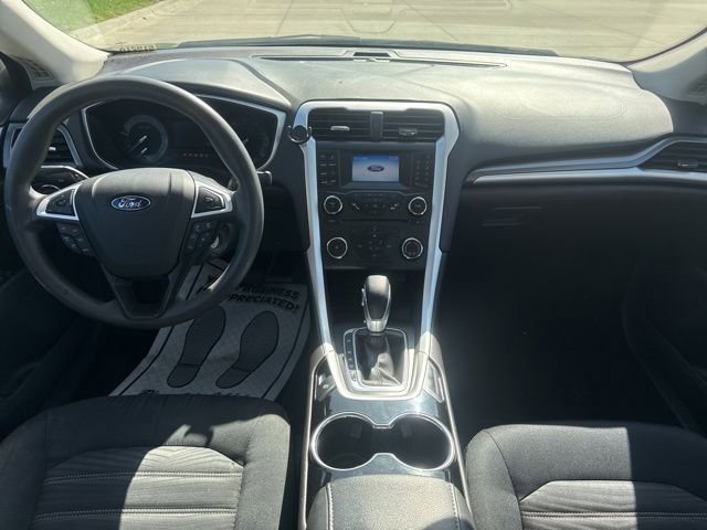 Used 2016 Ford Fusion SE FWD image 21