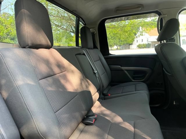 Used 2015 Nissan Titan SV w/ SV Value Truck Package AWD/4WD image 19