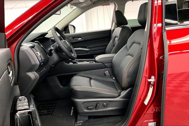 New 2026 Nissan Pathfinder SL image 10