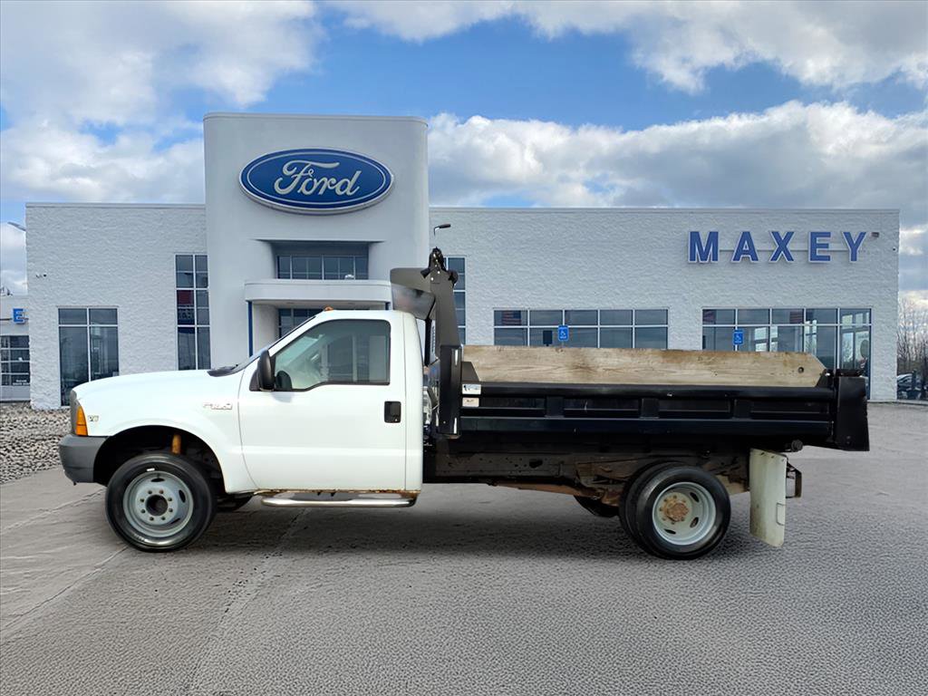 Used 1999 Ford F550 2WD Regular Cab Super Duty image 10