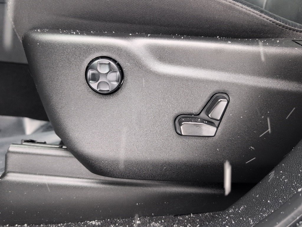 Used 2024 Dodge Durango GT image 26