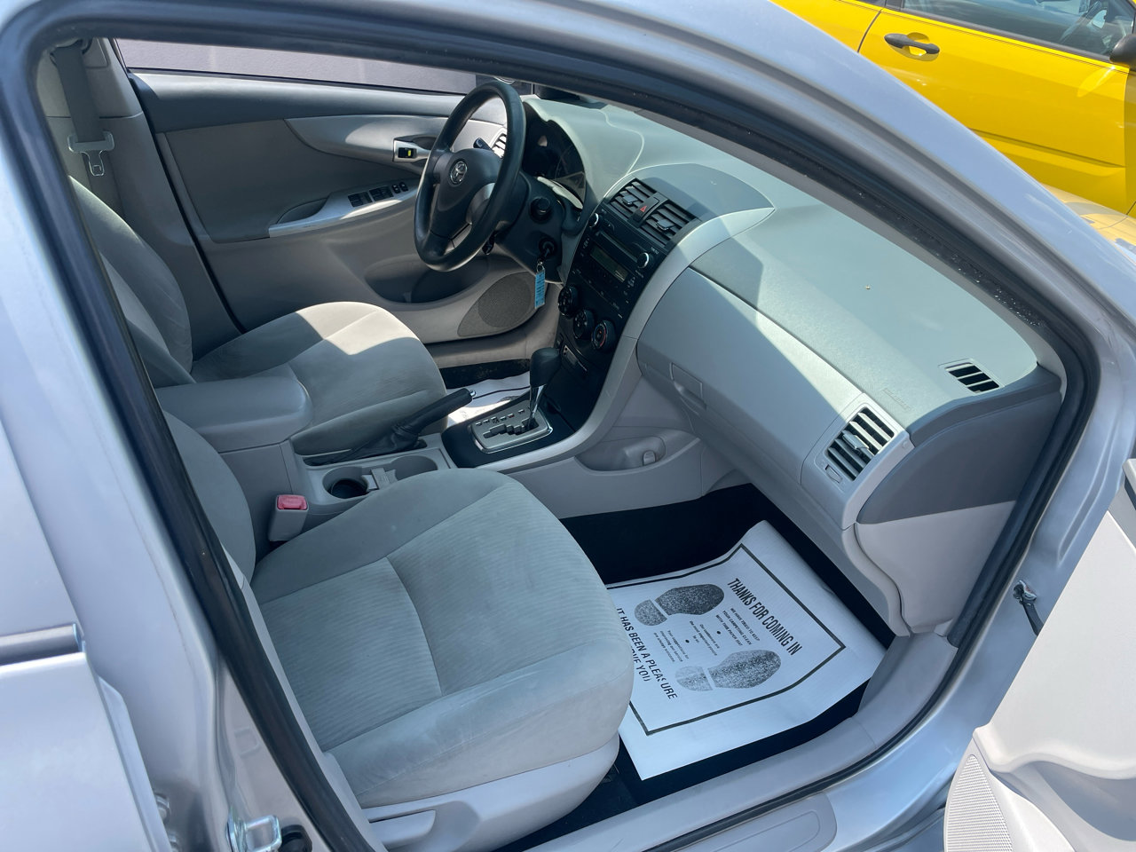 Used 2010 Toyota Corolla image 19