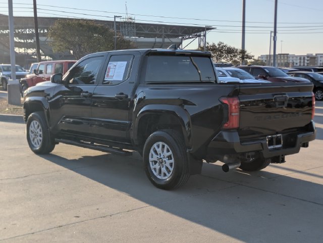 Used 2024 Toyota Tacoma SR5 AWD/4WD image 7