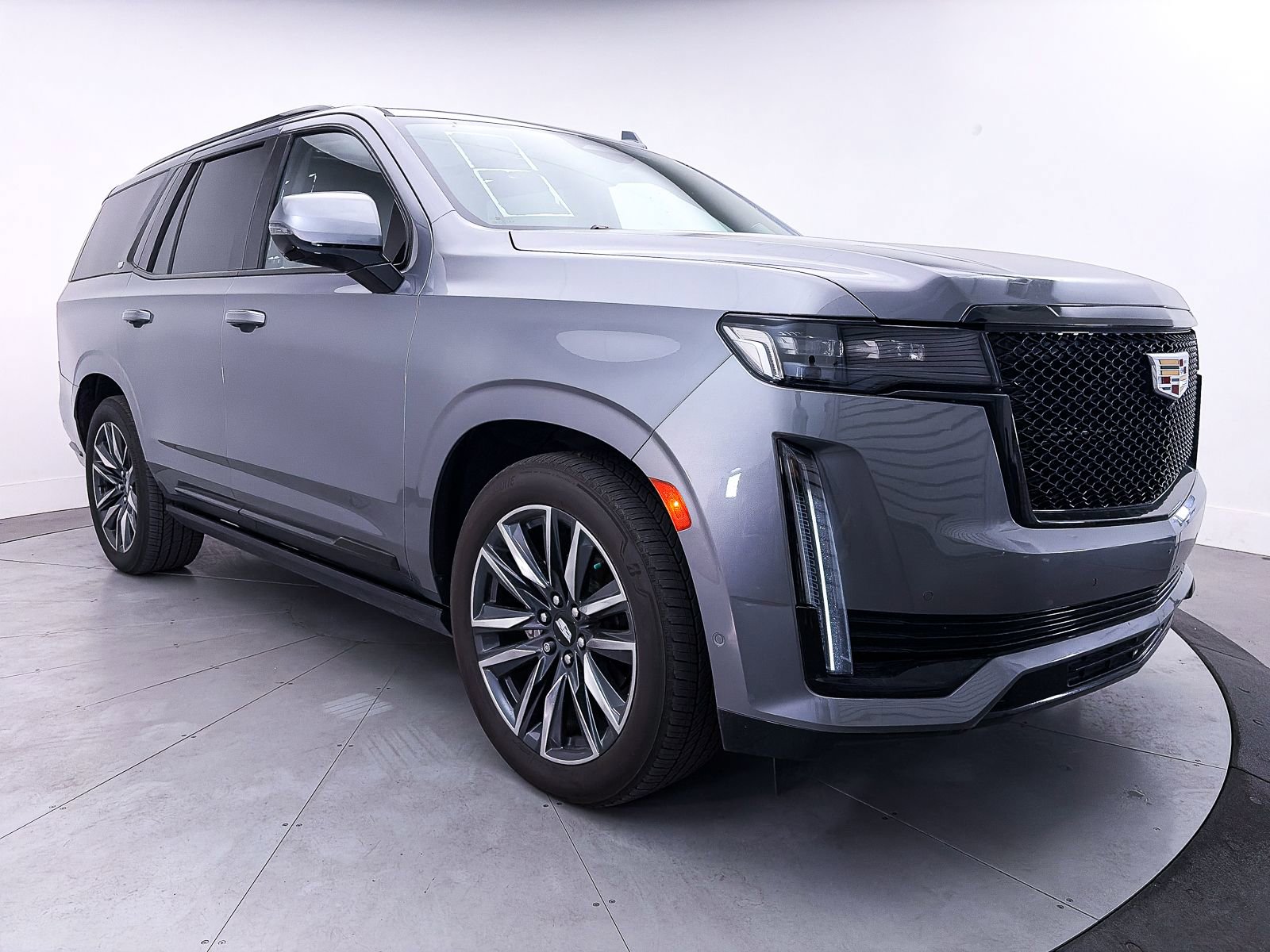 Used 2022 Cadillac Escalade Sport Platinum w/ Heavy-Duty Trailer Package AWD/4WD image 14