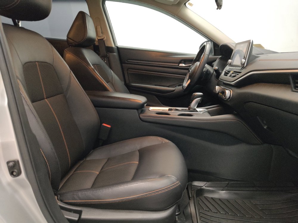 Used 2020 Nissan Altima 2.5 SR w/ Premium Package image 21