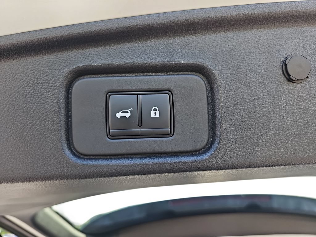 Used 2025 Nissan Pathfinder Platinum w/ Cargo Package FWD image 34