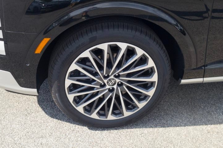 New 2026 Hyundai Palisade Calligraphy FWD image 11