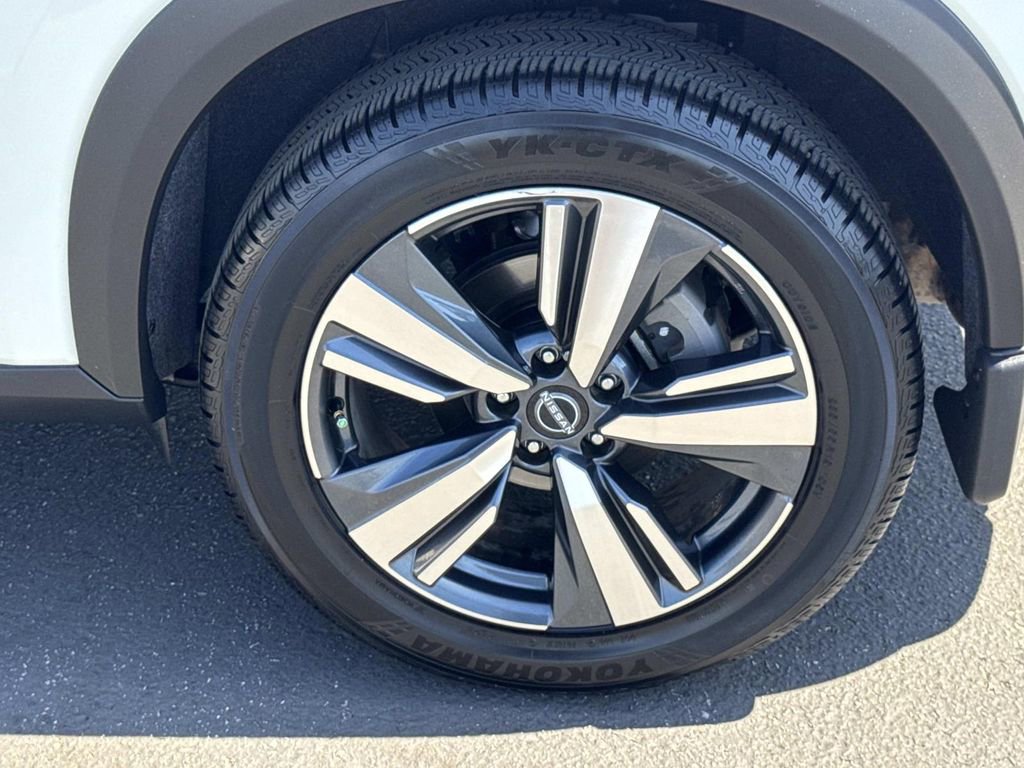 Used 2023 Nissan Rogue Platinum w/ Platinum Premium Package image 6