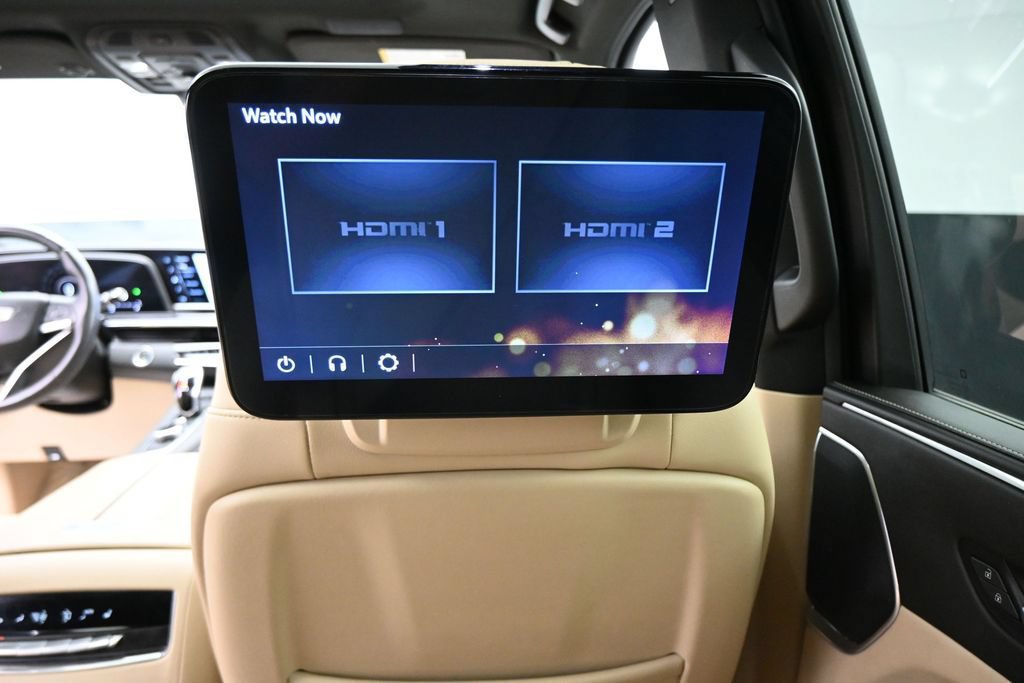 Used 2023 Cadillac Escalade Premium Luxury AWD/4WD image 32