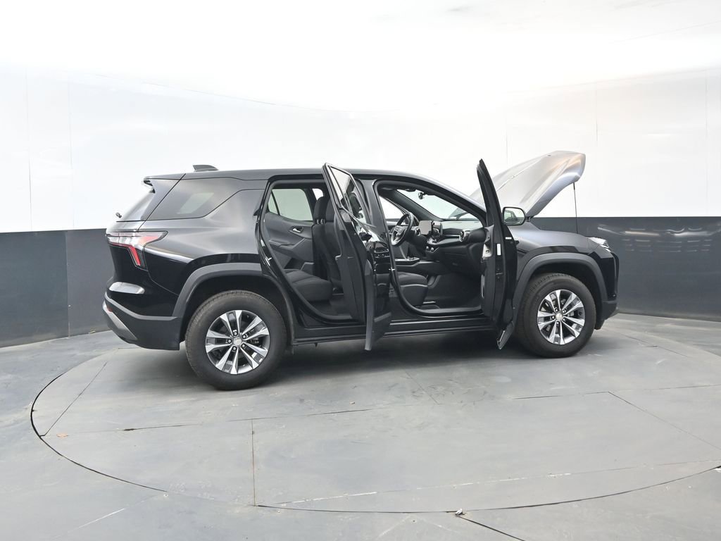 Used 2025 Chevrolet Equinox LT AWD/4WD image 30