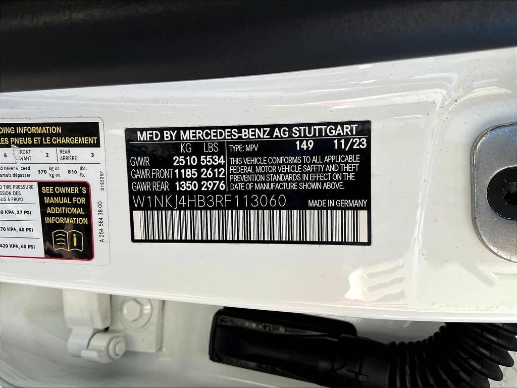 Used 2024 Mercedes-Benz GLC 300 4MATIC image 21