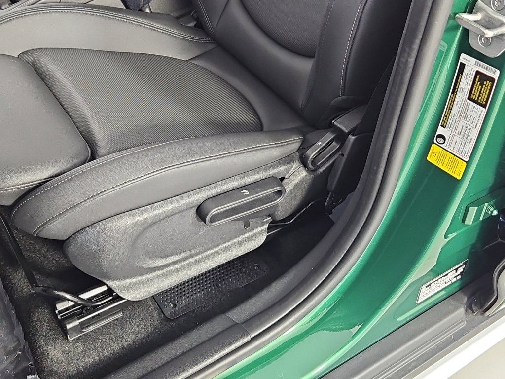 Certified 2024 MINI Cooper Countryman S FWD image 23