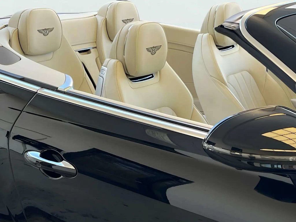 Used 2022 Bentley Continental GT AWD/4WD image 12