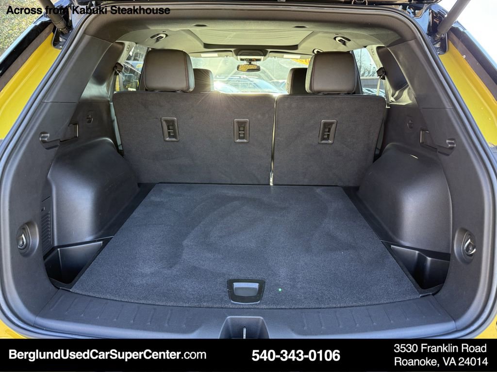 Used 2022 Chevrolet Blazer RS w/ Enhanced Convenience Package image 14