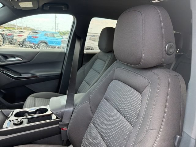 New 2026 Chevrolet Equinox LT w/ Midnight Edition AWD/4WD image 10