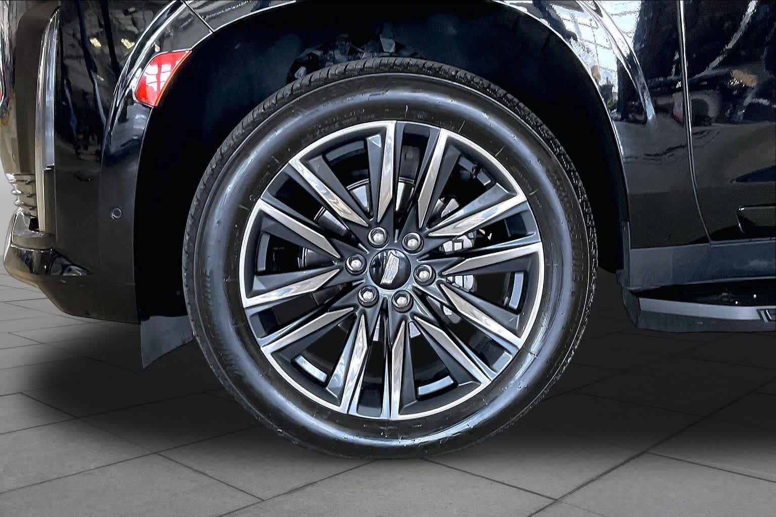 Used 2023 Cadillac Escalade Sport AWD/4WD image 10