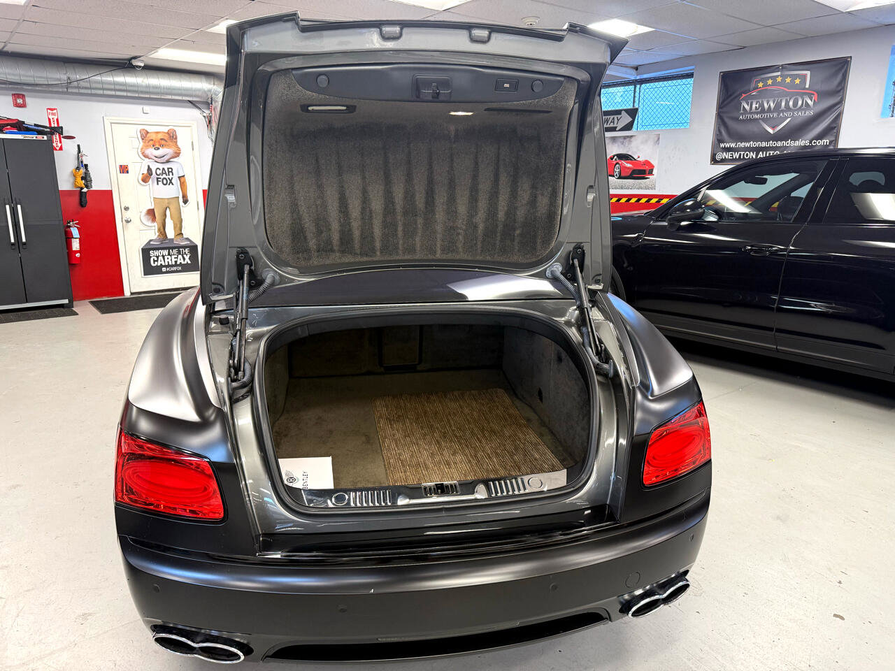 Used 2015 Bentley Flying Spur V8 image 11