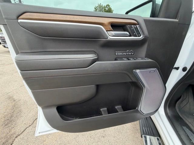 Used 2023 Chevrolet Silverado 1500 High Country w/ High Country Premium Package AWD/4WD image 15