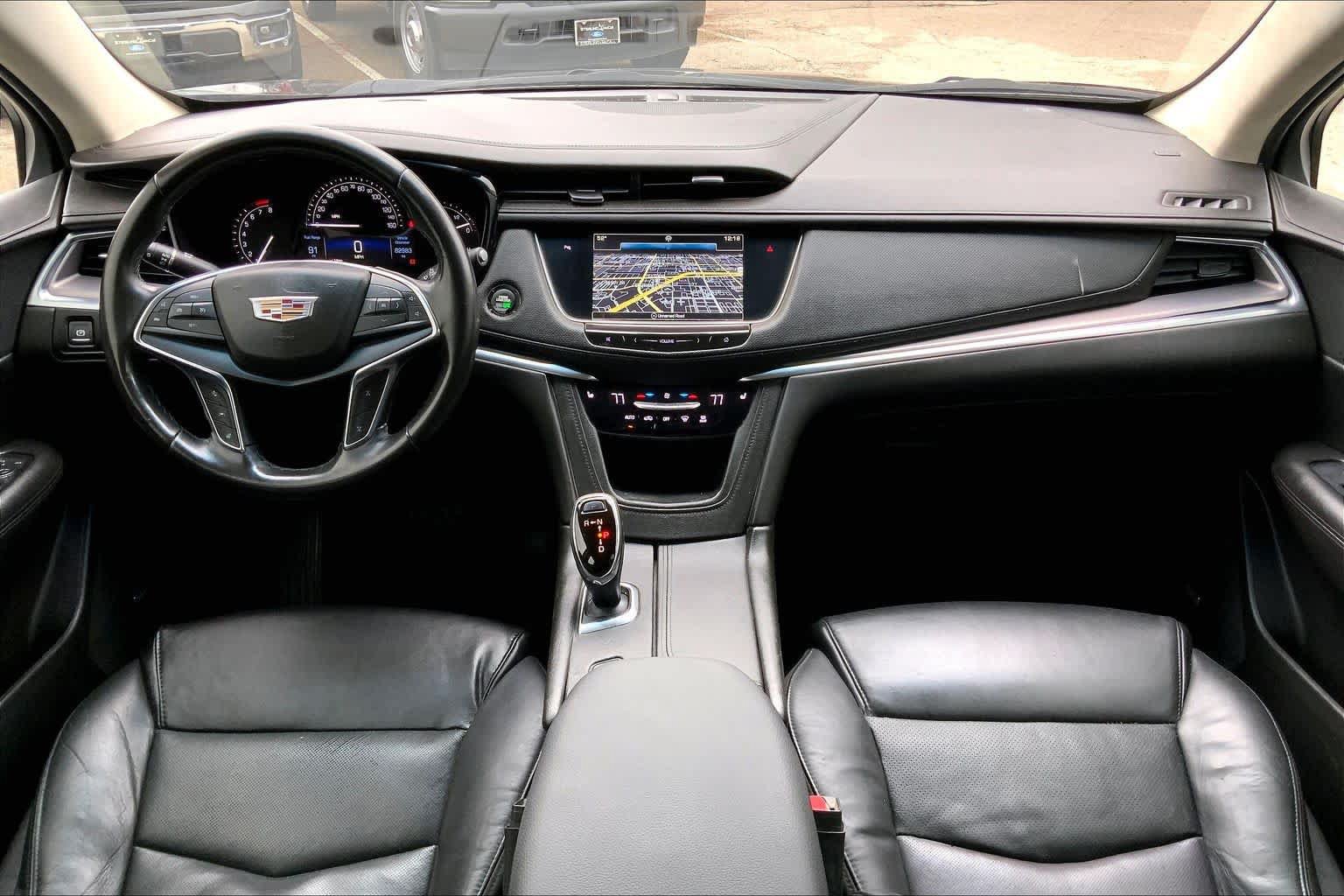 Used 2018 Cadillac XT5 Luxury w/ Driver Awareness Package FWD image 14