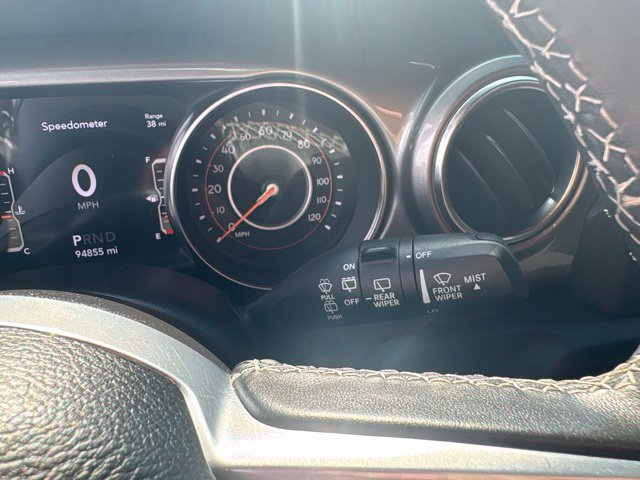 Used 2019 Jeep Wrangler Unlimited Sahara w/ Safety Group AWD/4WD image 19