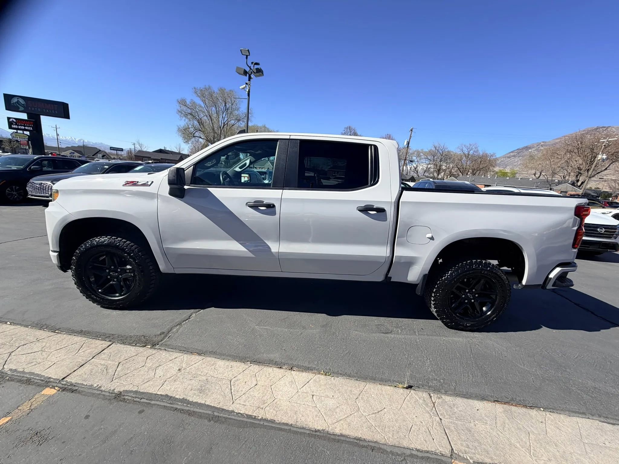 Used 2021 Chevrolet Silverado 1500 Custom Trail Boss w/ Safety Confidence Package AWD/4WD image 7