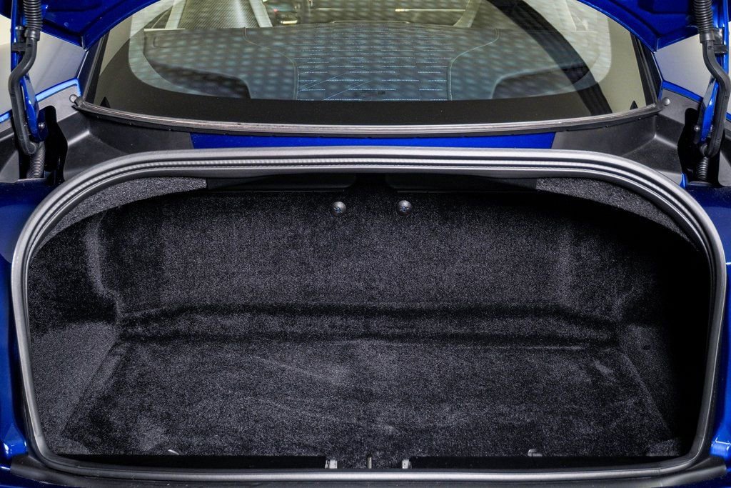 New 2025 Aston Martin Vanquish image 34