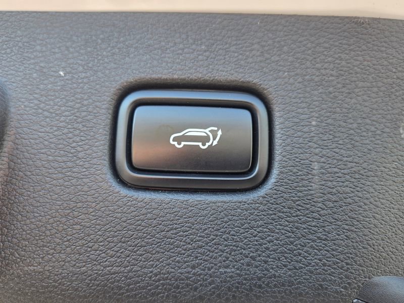 Used 2023 Kia Sportage X-Line w/ X-Line Premium Package AWD/4WD image 13
