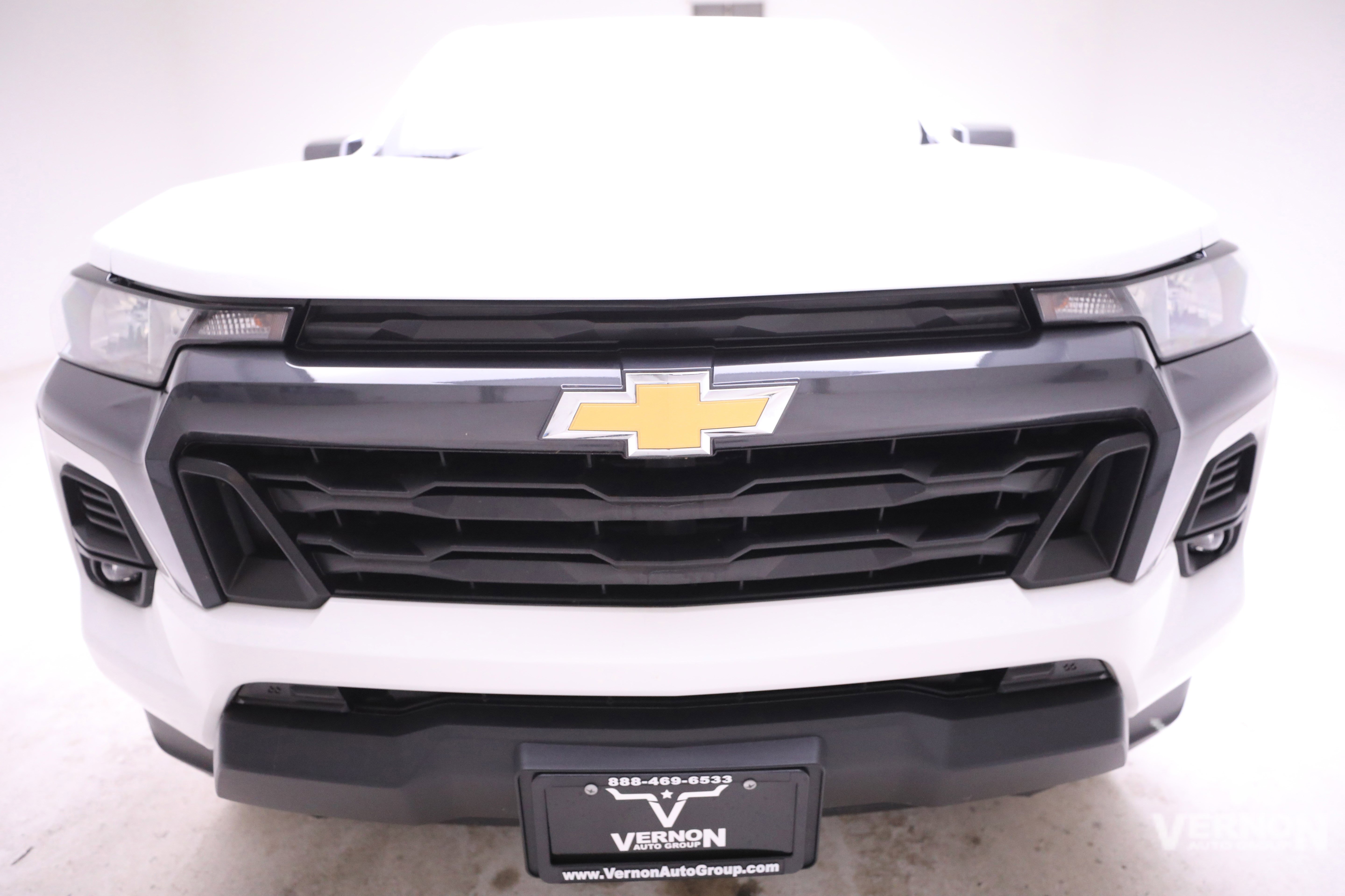 Used 2024 Chevrolet Colorado LT w/ LT Convenience Package image 8