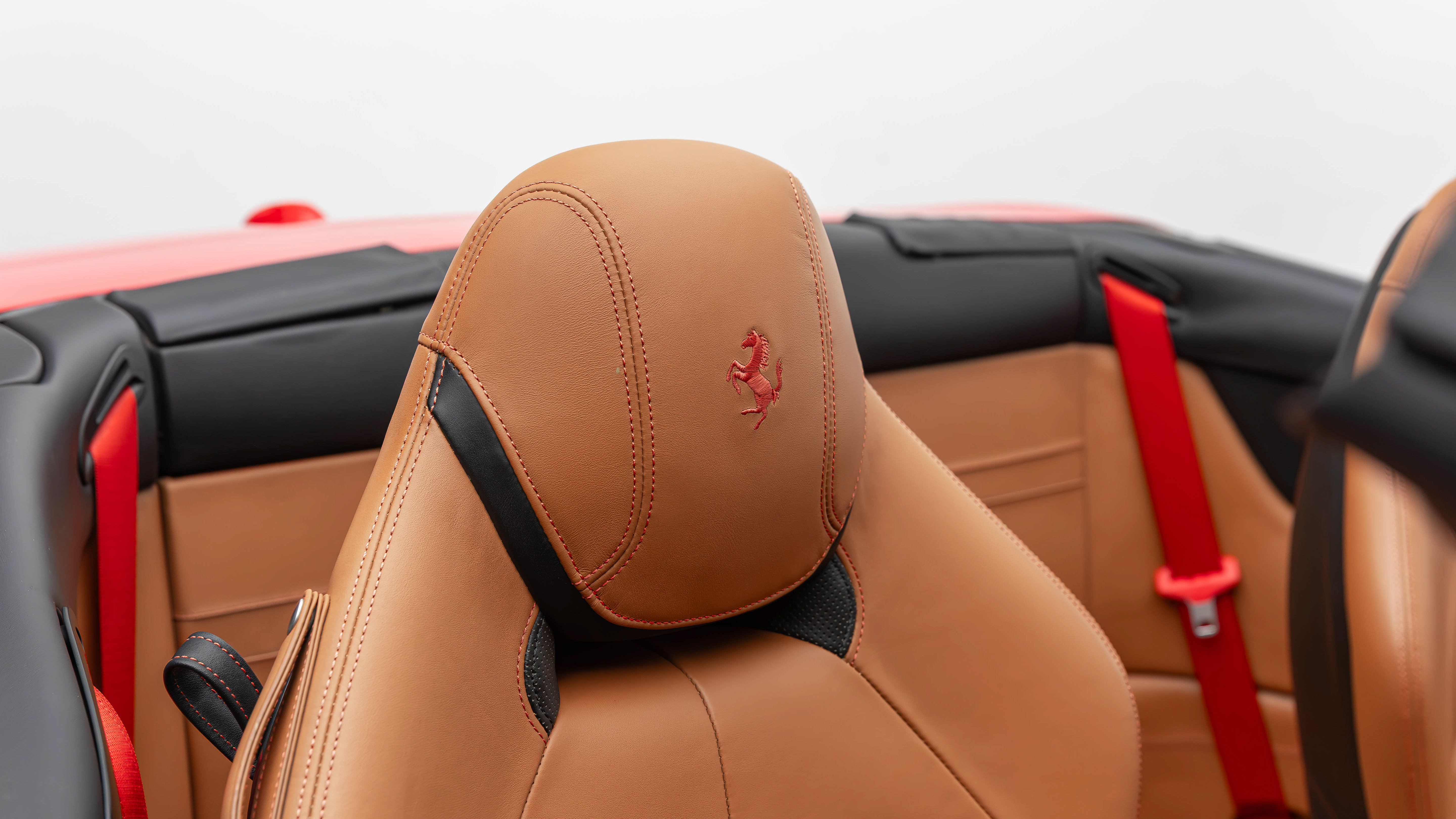 Certified 2016 Ferrari California T RWD image 46