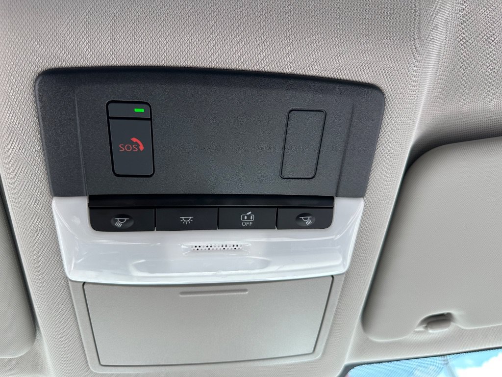 Used 2023 Nissan Rogue SV AWD/4WD image 30