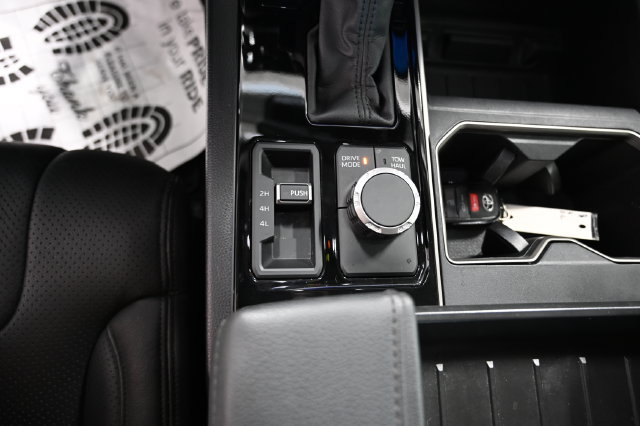 Used 2023 Toyota Tundra SR5 w/ SR5 Convenience Package AWD/4WD image 20