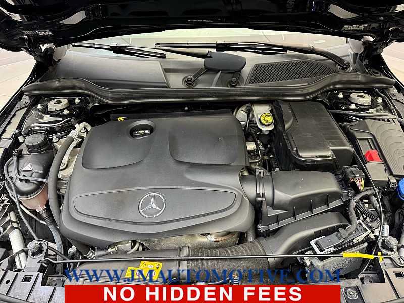 Used 2018 Mercedes-Benz GLA 250 4MATIC image 10
